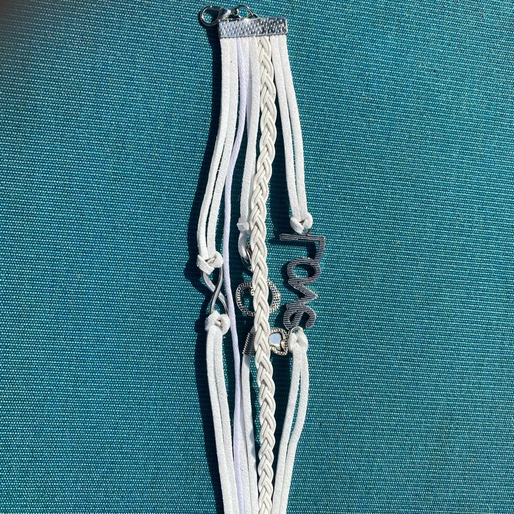 Five-Piece Braided Spiritual Message “Love” Bracelet - White | Silver - Picture 4 of 5